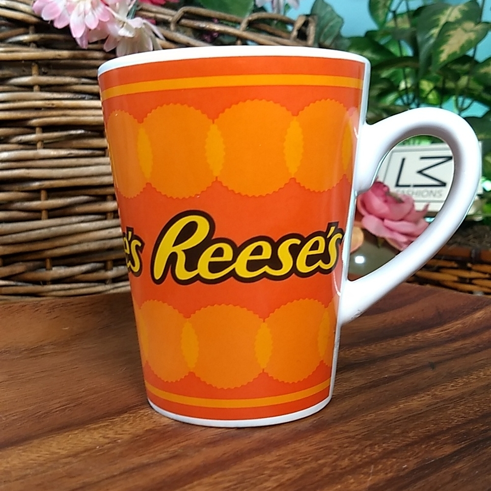 Reese's 12 ounce Ceramic Logo Mug